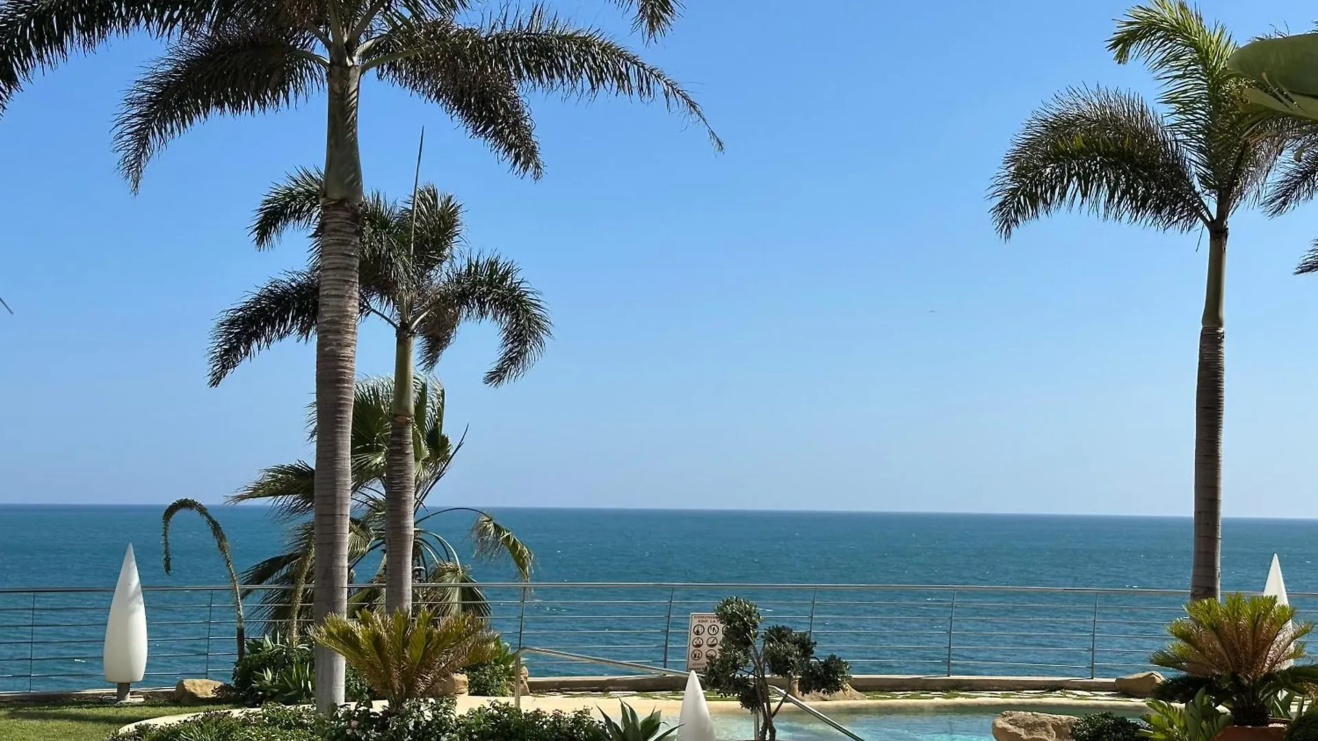 *New* La Pinta 2 - Frontbeach Pool Top Quality! Benalmadena Spain